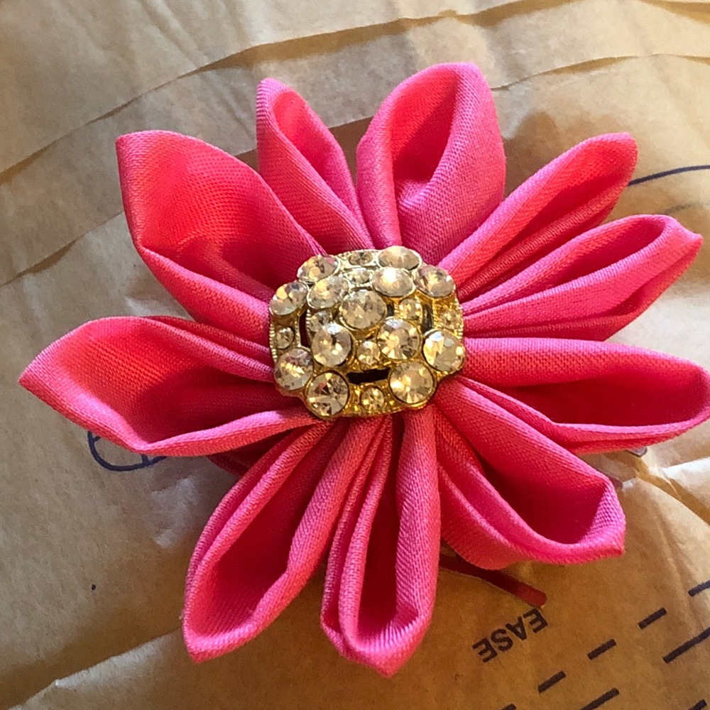 HP - Silk Flower Hair Comb